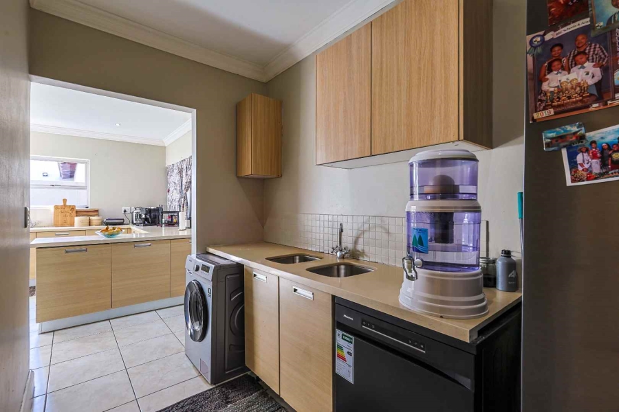 4 Bedroom Property for Sale in Six Fountains Residential Estate Gauteng