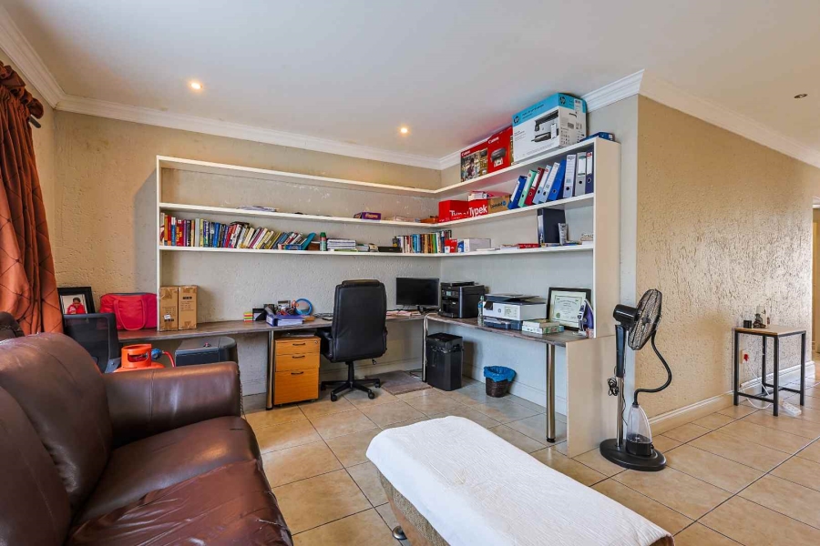 4 Bedroom Property for Sale in Six Fountains Residential Estate Gauteng