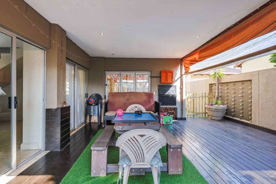 4 Bedroom Property for Sale in Six Fountains Residential Estate Gauteng