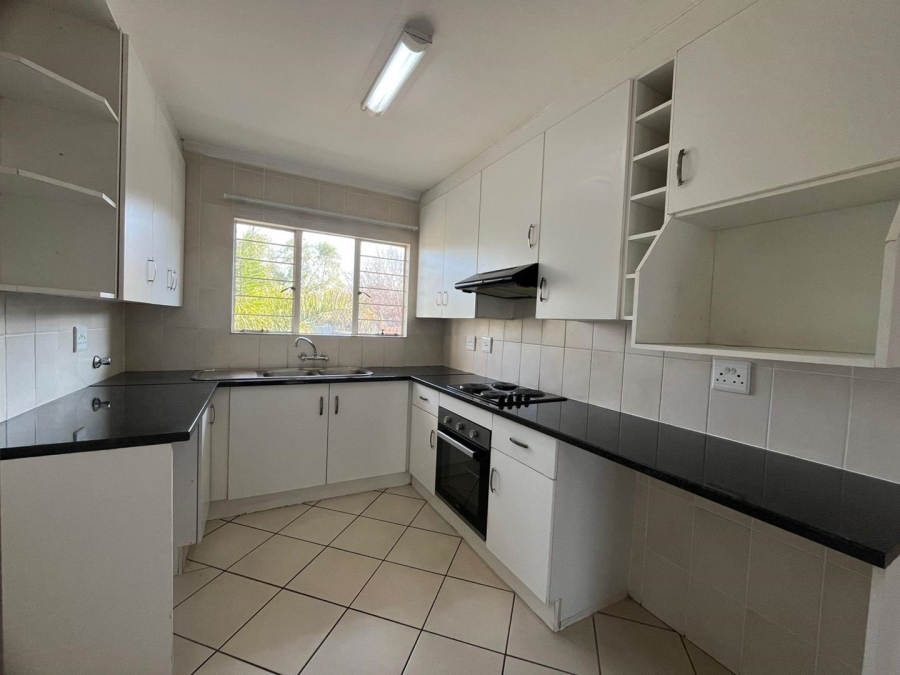 To Let 2 Bedroom Property for Rent in Halfway Gardens Gauteng