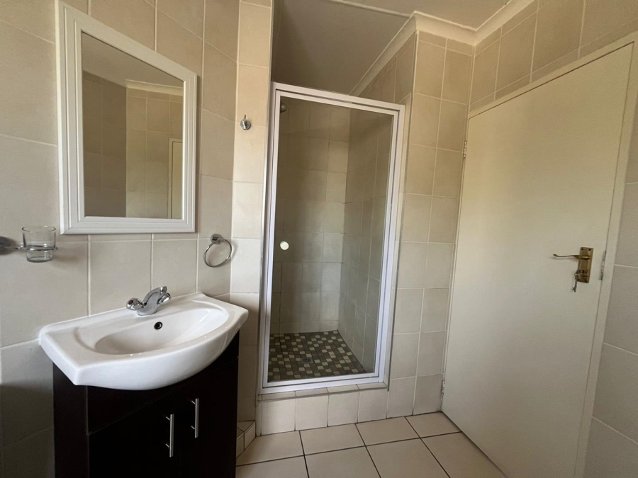 To Let 2 Bedroom Property for Rent in Halfway Gardens Gauteng