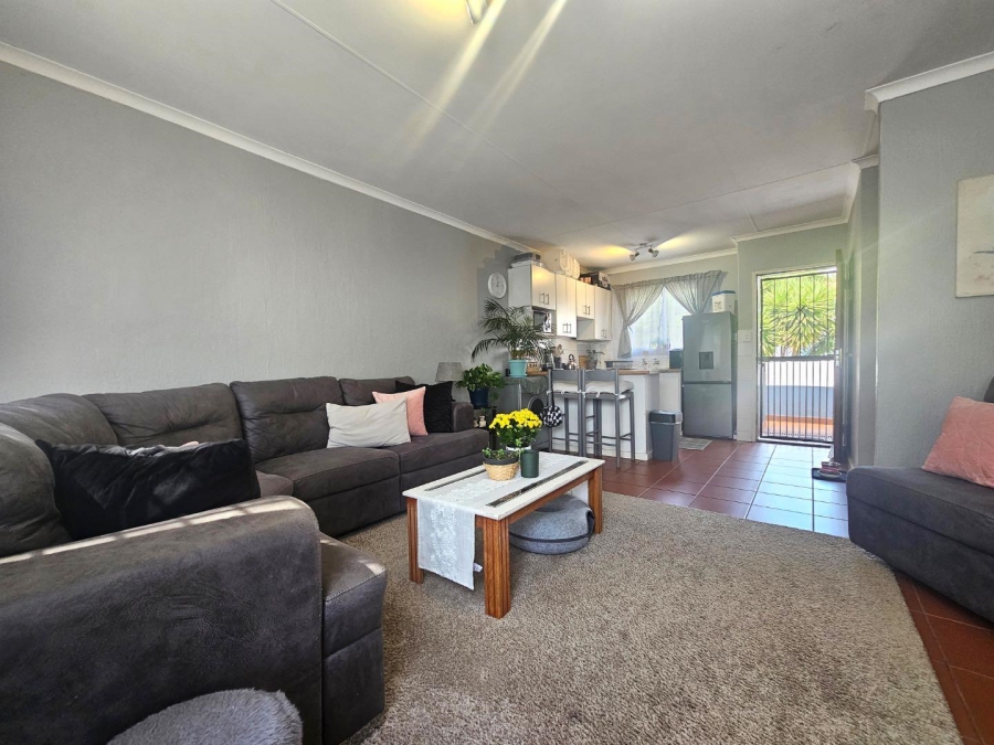 2 Bedroom Property for Sale in Radiokop Gauteng