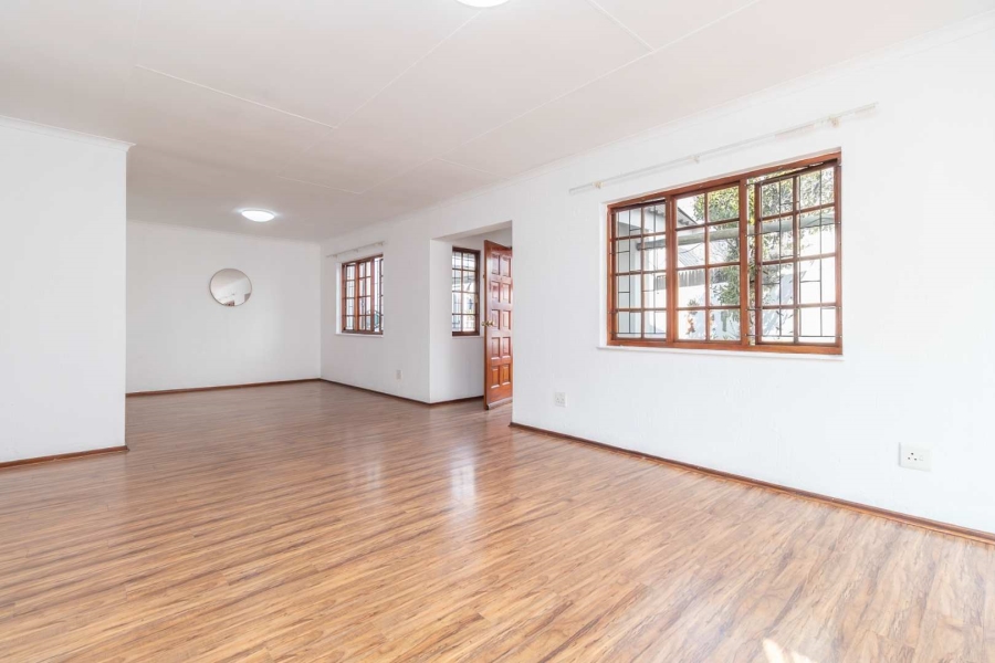 5 Bedroom Property for Sale in Barbeque Downs Gauteng