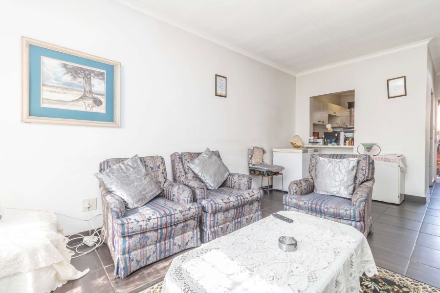 2 Bedroom Property for Sale in Vorna Valley Gauteng