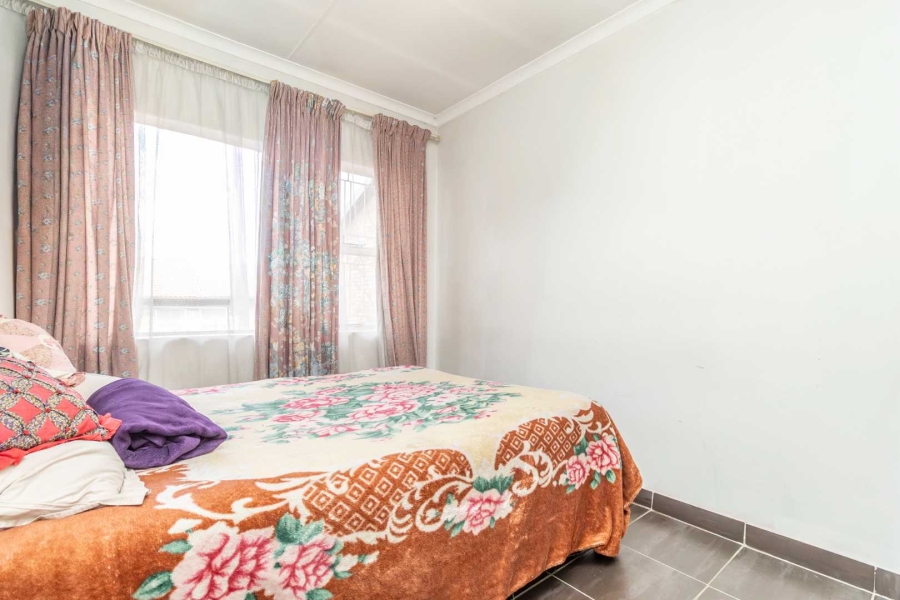 2 Bedroom Property for Sale in Vorna Valley Gauteng