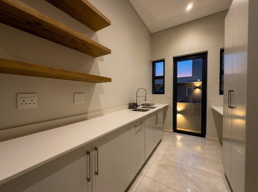 5 Bedroom Property for Sale in Steyn City Gauteng