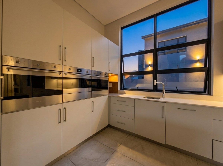 5 Bedroom Property for Sale in Steyn City Gauteng
