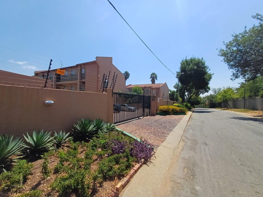 2 Bedroom Property for Sale in Kensington B Gauteng