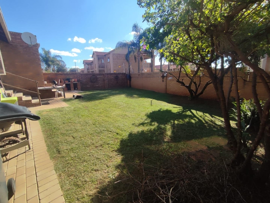 2 Bedroom Property for Sale in Amberfield Heights Gauteng