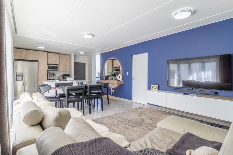 4 Bedroom Property for Sale in Little Falls Gauteng
