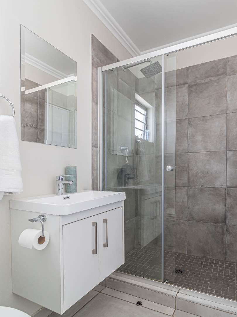 4 Bedroom Property for Sale in Little Falls Gauteng