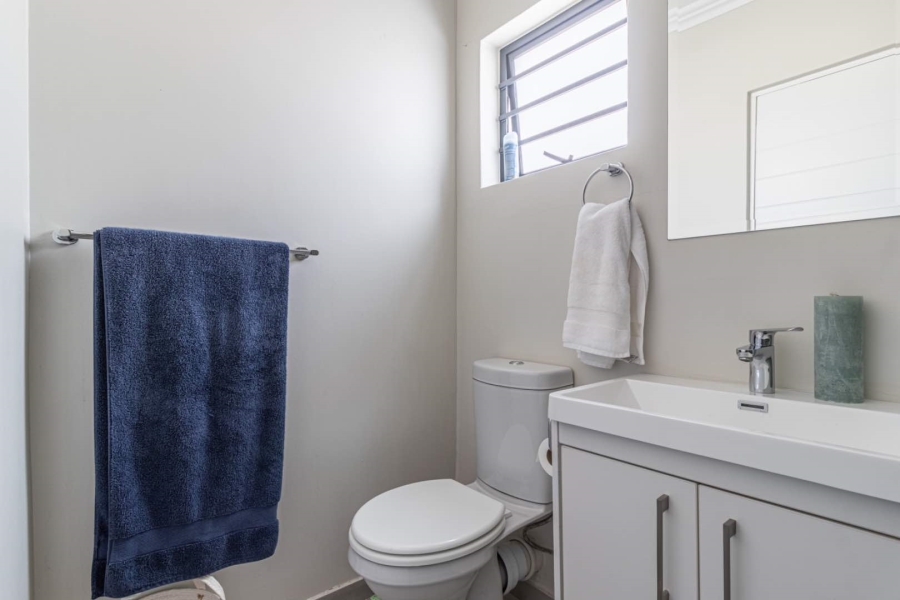 4 Bedroom Property for Sale in Little Falls Gauteng