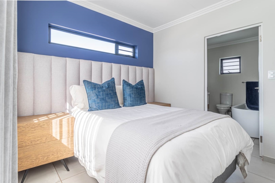4 Bedroom Property for Sale in Little Falls Gauteng
