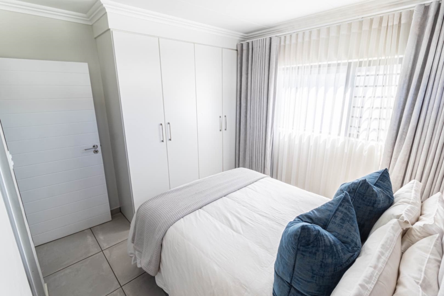 4 Bedroom Property for Sale in Little Falls Gauteng