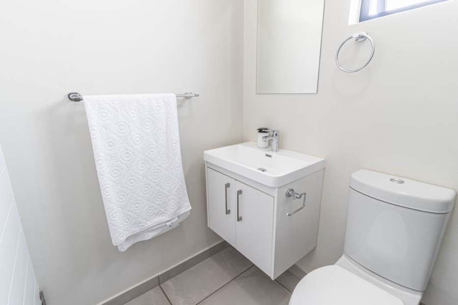 4 Bedroom Property for Sale in Little Falls Gauteng