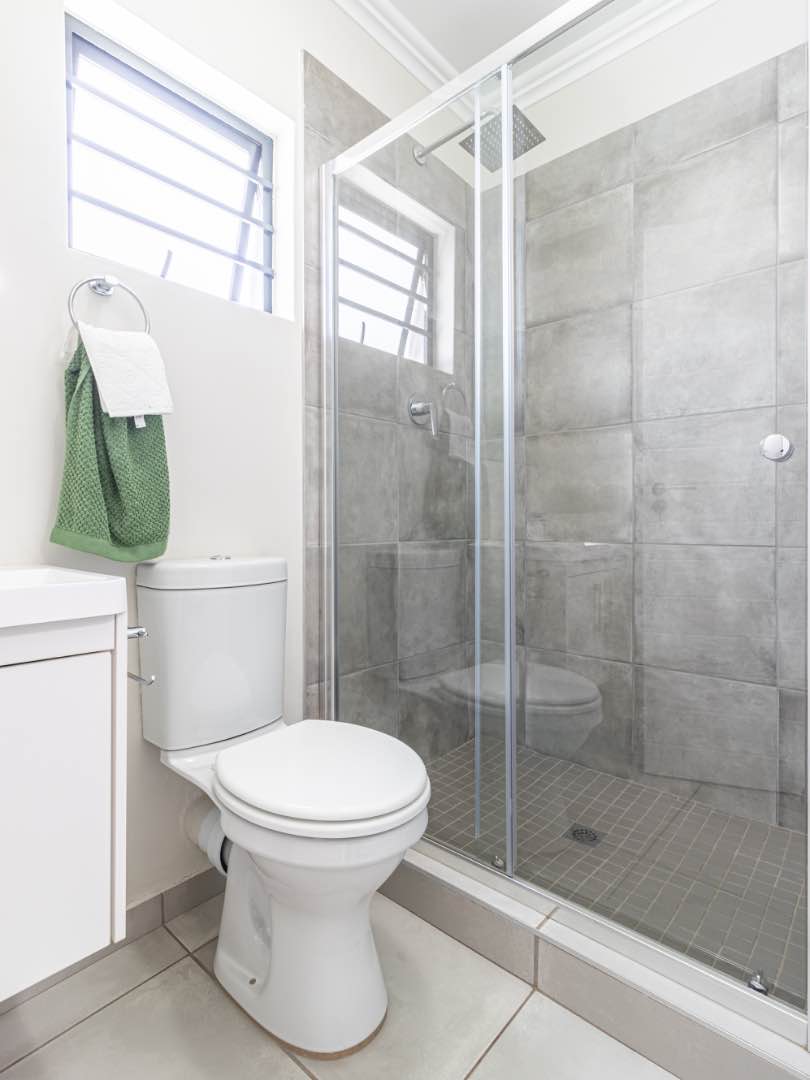 4 Bedroom Property for Sale in Little Falls Gauteng