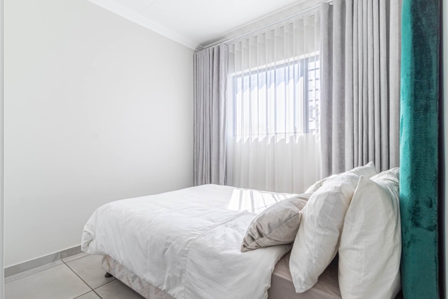 4 Bedroom Property for Sale in Little Falls Gauteng