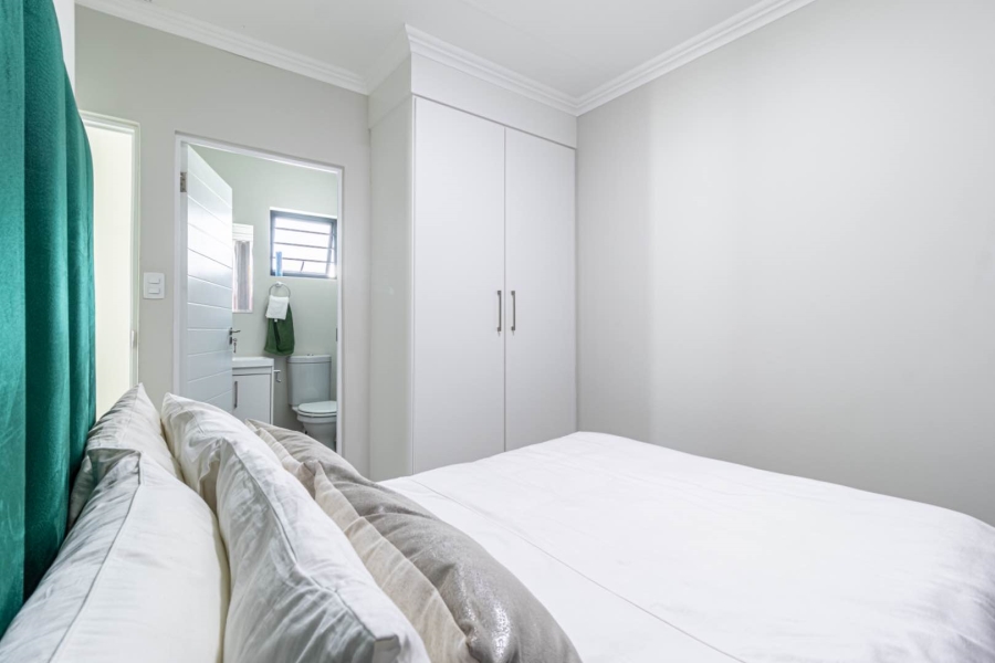 4 Bedroom Property for Sale in Little Falls Gauteng
