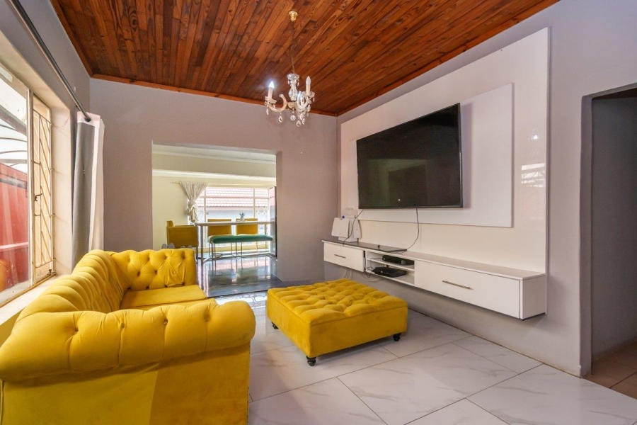 4 Bedroom Property for Sale in Florida Gauteng