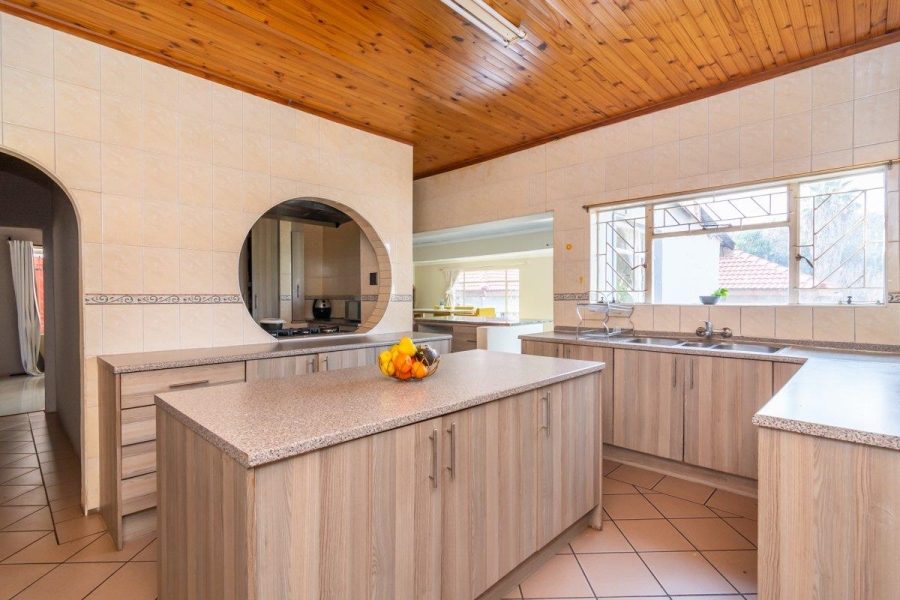 4 Bedroom Property for Sale in Florida Gauteng