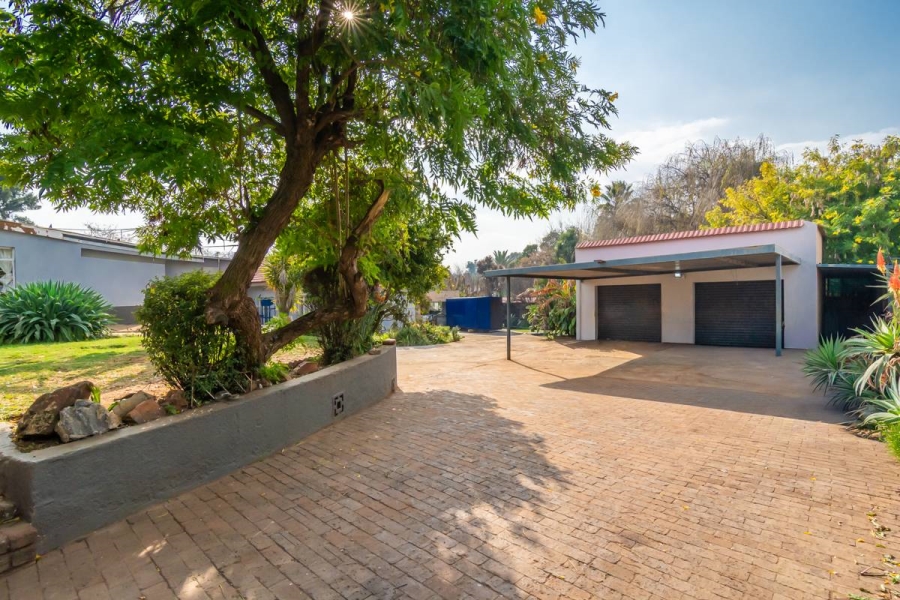 4 Bedroom Property for Sale in Florida Gauteng