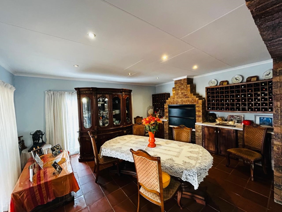 4 Bedroom Property for Sale in Jordaan Park Gauteng