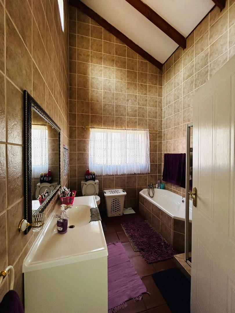 4 Bedroom Property for Sale in Jordaan Park Gauteng