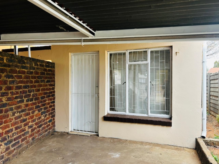 3 Bedroom Property for Sale in Rensburg Gauteng
