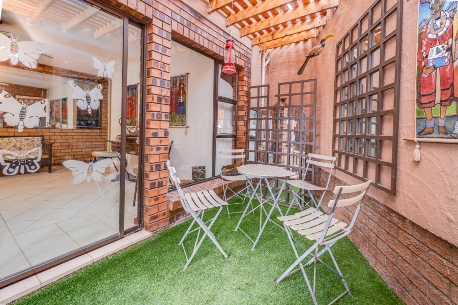 7 Bedroom Property for Sale in Weltevreden Park Gauteng