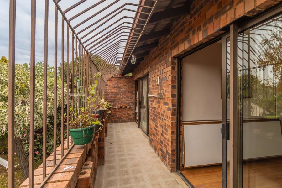 7 Bedroom Property for Sale in Weltevreden Park Gauteng