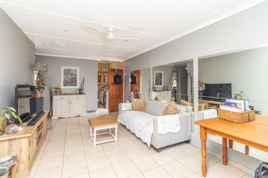 7 Bedroom Property for Sale in Weltevreden Park Gauteng