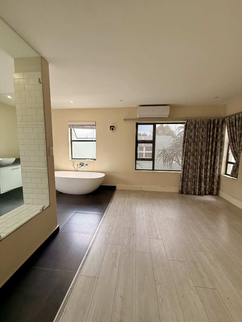 To Let 3 Bedroom Property for Rent in Morningside Gauteng