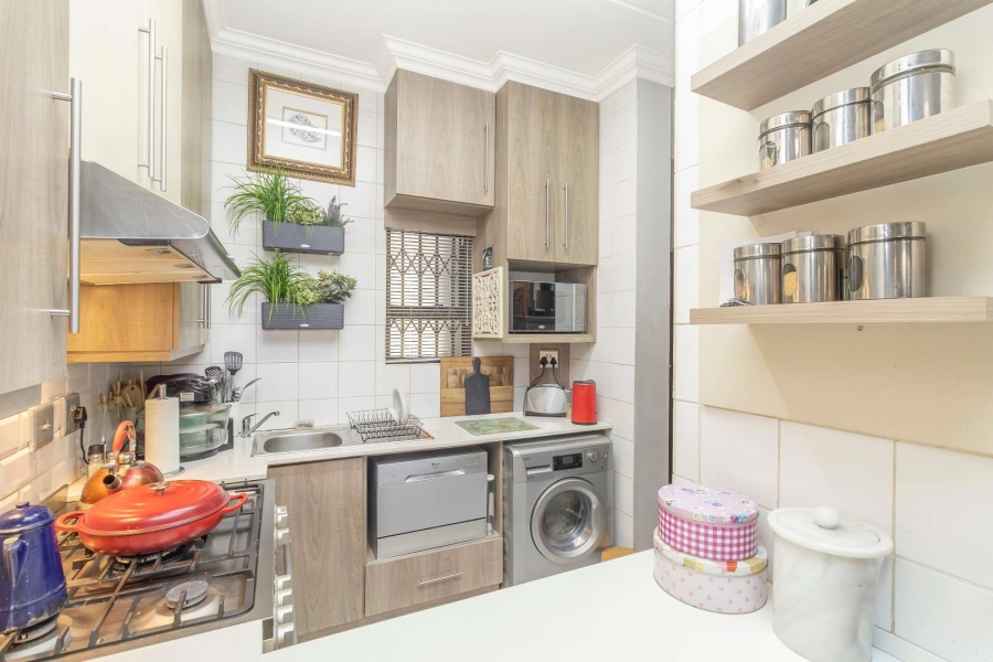 2 Bedroom Property for Sale in Lonehill Gauteng