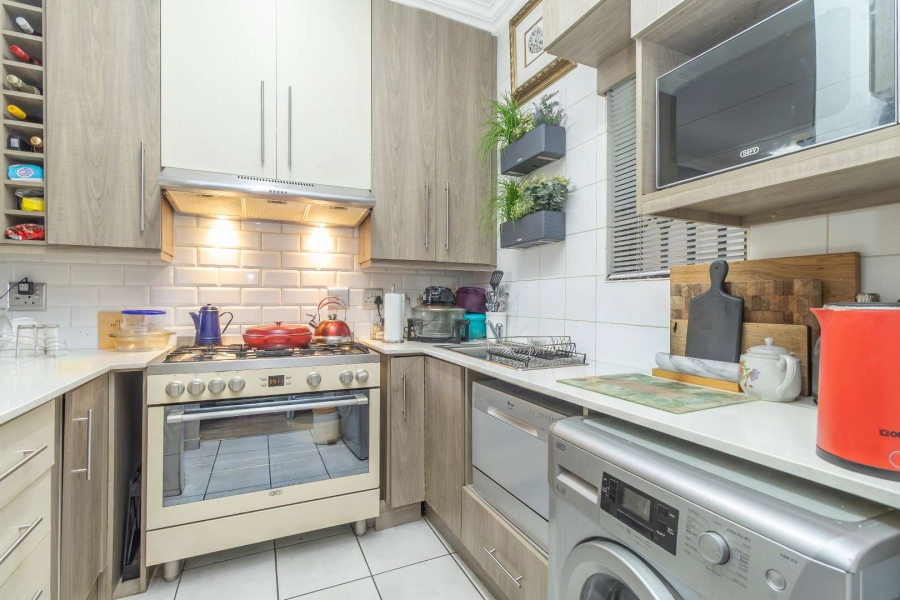 2 Bedroom Property for Sale in Lonehill Gauteng