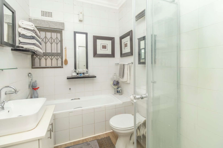 2 Bedroom Property for Sale in Lonehill Gauteng