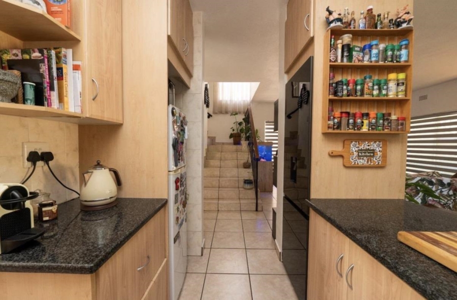 3 Bedroom Property for Sale in Bassonia Gauteng