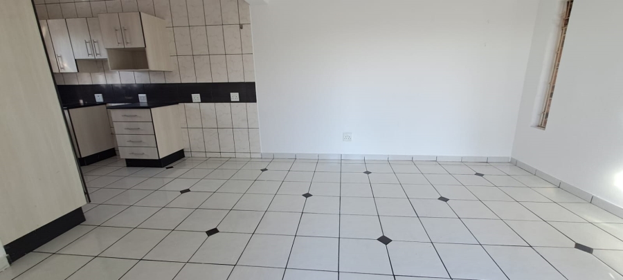 To Let 1 Bedroom Property for Rent in Elandspark Gauteng