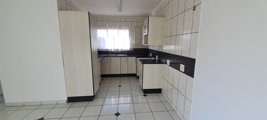 To Let 1 Bedroom Property for Rent in Elandspark Gauteng