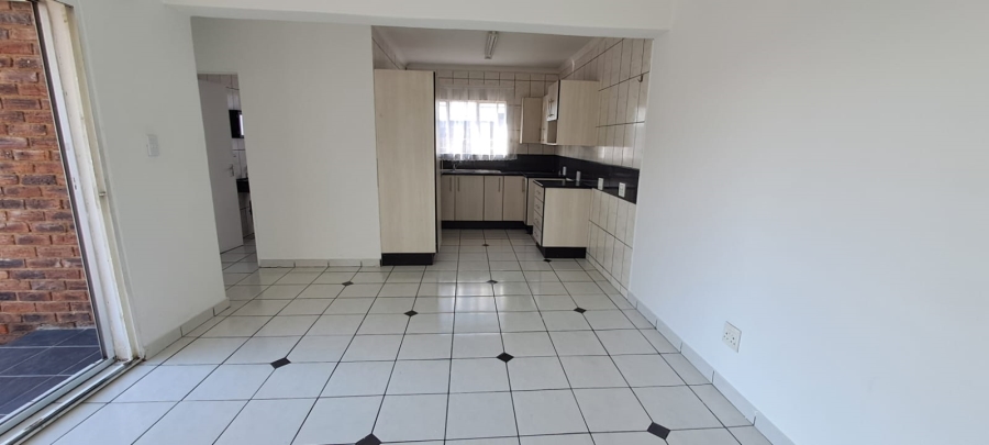 To Let 1 Bedroom Property for Rent in Elandspark Gauteng