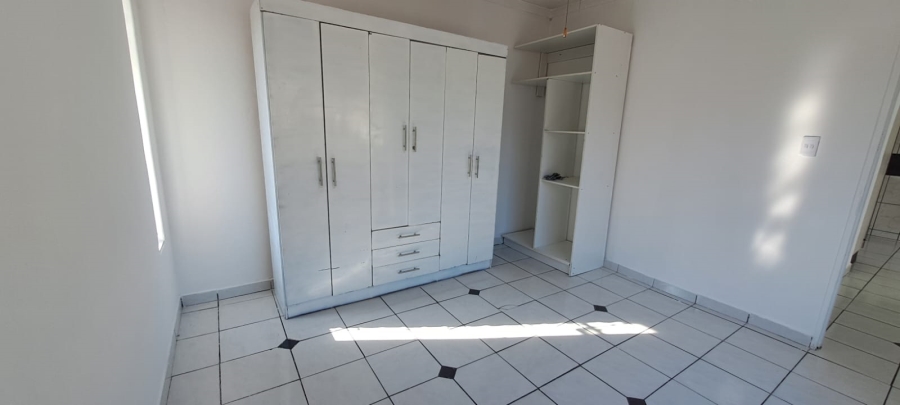 To Let 1 Bedroom Property for Rent in Elandspark Gauteng