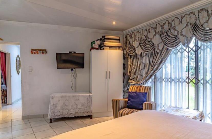 4 Bedroom Property for Sale in Albertsdal Gauteng