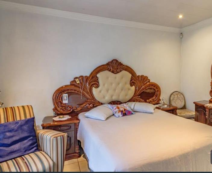 4 Bedroom Property for Sale in Albertsdal Gauteng