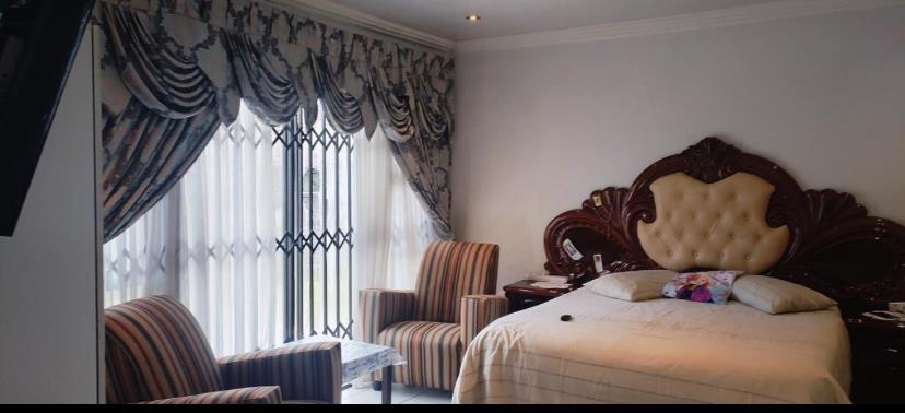 4 Bedroom Property for Sale in Albertsdal Gauteng
