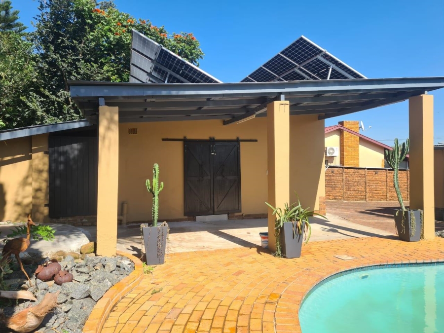To Let 3 Bedroom Property for Rent in Sinoville Gauteng