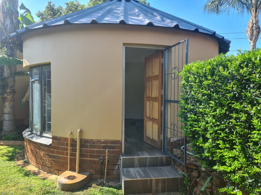 To Let 3 Bedroom Property for Rent in Sinoville Gauteng