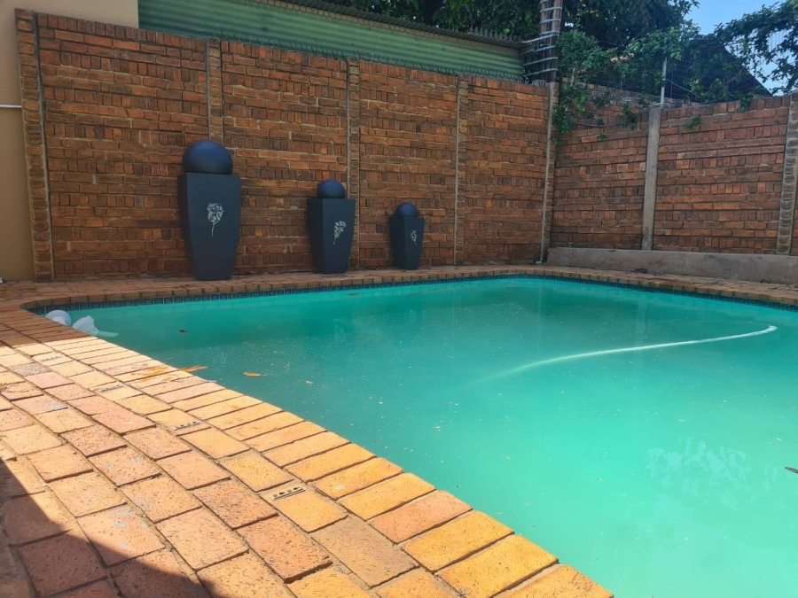 To Let 3 Bedroom Property for Rent in Sinoville Gauteng
