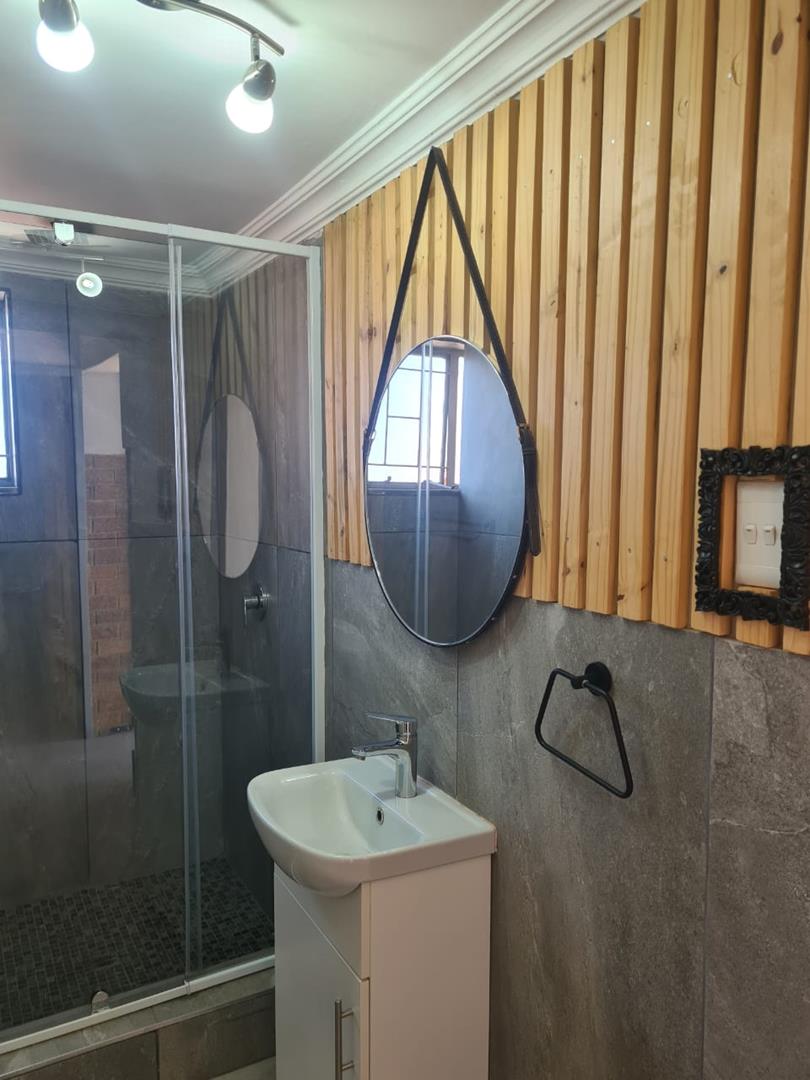 To Let 3 Bedroom Property for Rent in Sinoville Gauteng