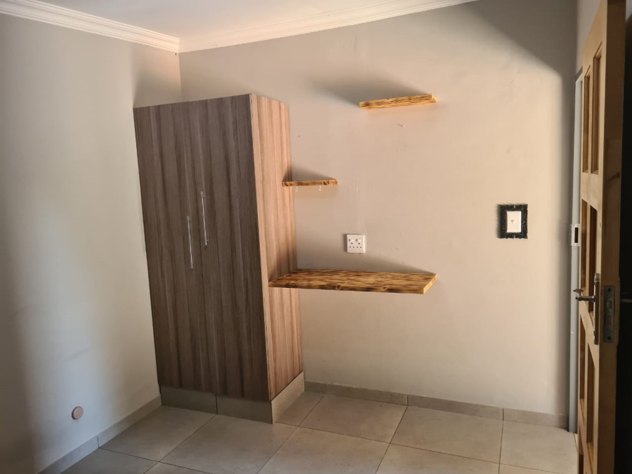To Let 3 Bedroom Property for Rent in Sinoville Gauteng