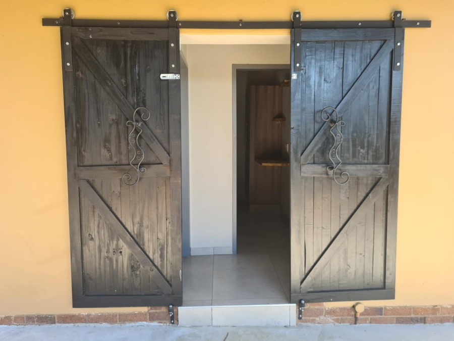 To Let 3 Bedroom Property for Rent in Sinoville Gauteng