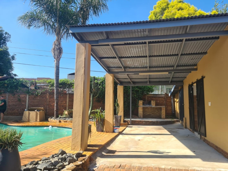 To Let 3 Bedroom Property for Rent in Sinoville Gauteng